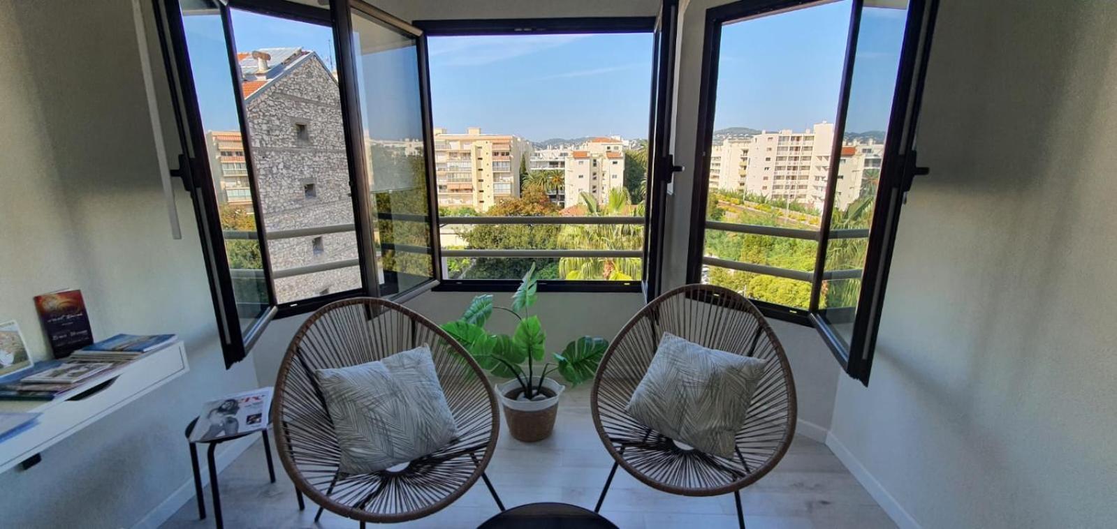 Beautiful Apartment Design Next To The Sea Antibes Kültér fotó